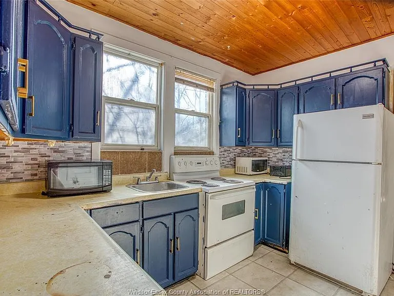 478 Rosedale Ave #UPPER — Photo 5