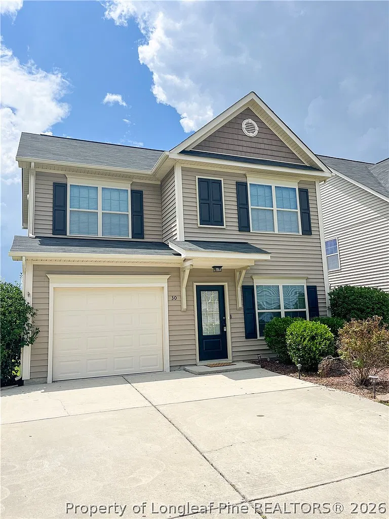 3 bed, 2.5 bath, 1304 sqft, $1,700 — Photo 1
