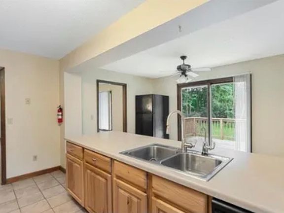 3rd image of 5347 Wedgewood Dr