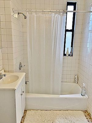 5th image of 549 12th St #3