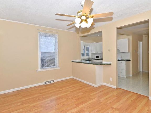 2nd image of 30 Aubrey St APT 1