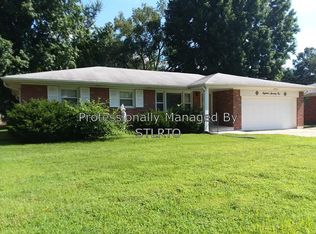 1871 Shardell Dr, Saint Louis, MO 63138