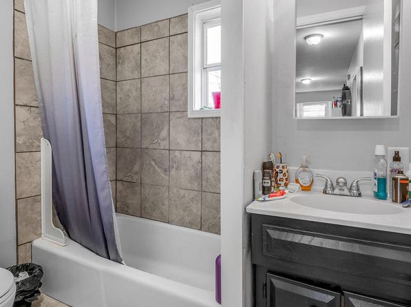 lexington-kentucky-77556065 picture