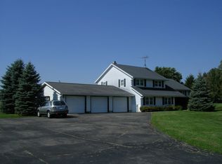 4109 Millstream Rd, Marengo, IL 60152