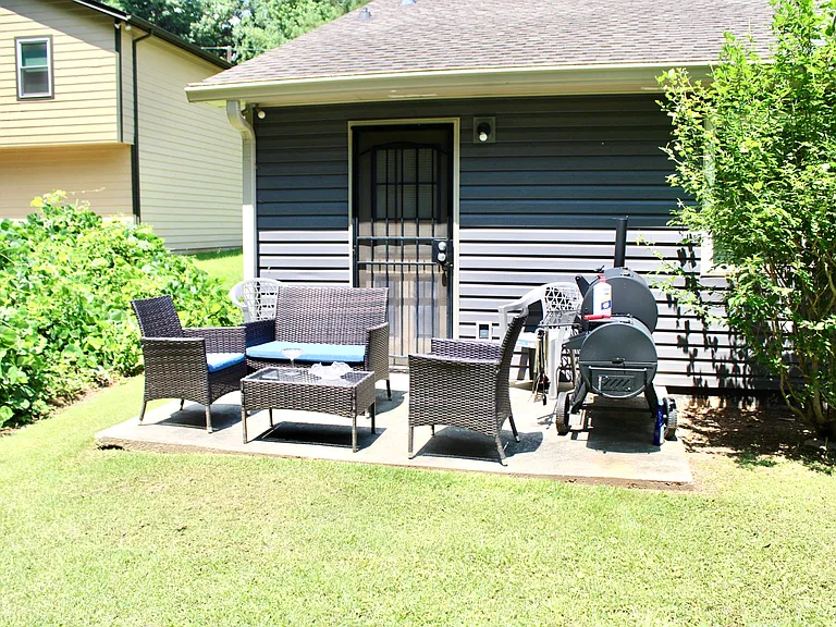 3838 Narron Dr SW — Photo 5