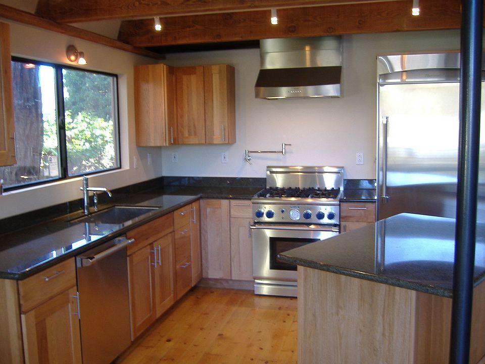 2nd image of 28 S Green Ct