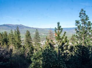 395 Strawberry Ln, Ashland, OR