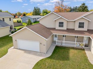 1509 Mason St, NEW HOLSTEIN, WI 53061