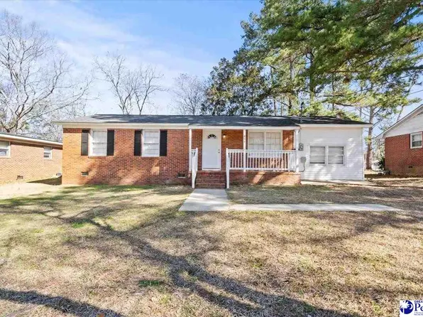 608 W Bond St, Marion, SC 29571