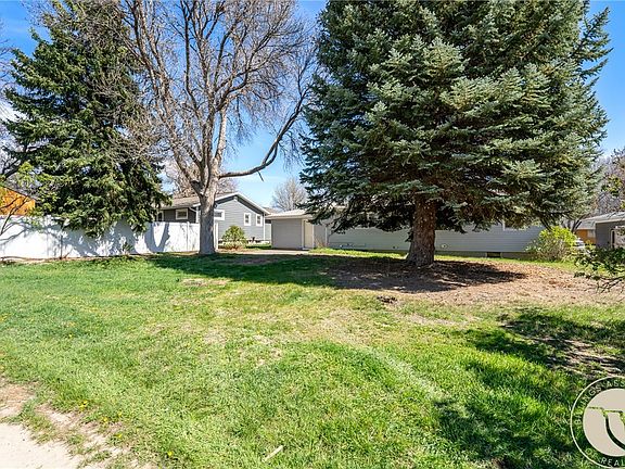 3rd image of 1820 Patricia Ln