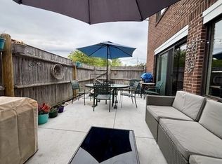 272 Greenbrook Dr UNIT 272, Stoughton, MA 02072