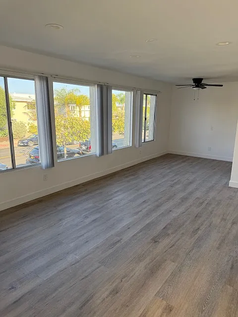 2 bed, 800 sqft, $3,700 — Photo 2