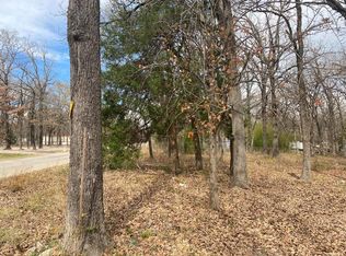 172 Wedgewood Dr, Mabank, TX 75156