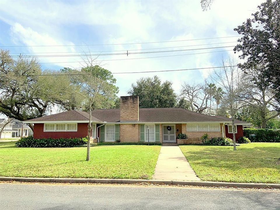1st image of 303 W West St