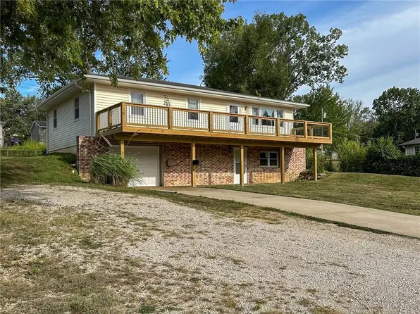 309 Waller Ave, Excelsior Springs, MO 64024