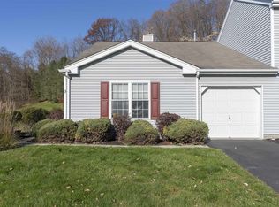 9 Tall Tree Ln, Poughkeepsie, NY 12601