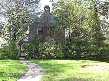 1st image of 518 S Forest Dr