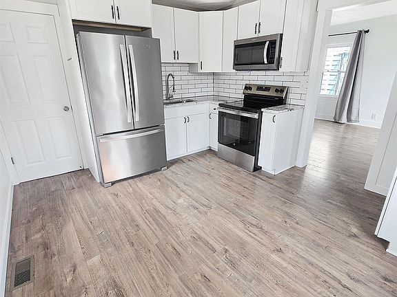 2nd image of 921 Donald Ave