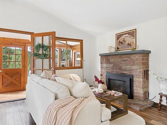 2nd image of 293 Bendemeer Drive