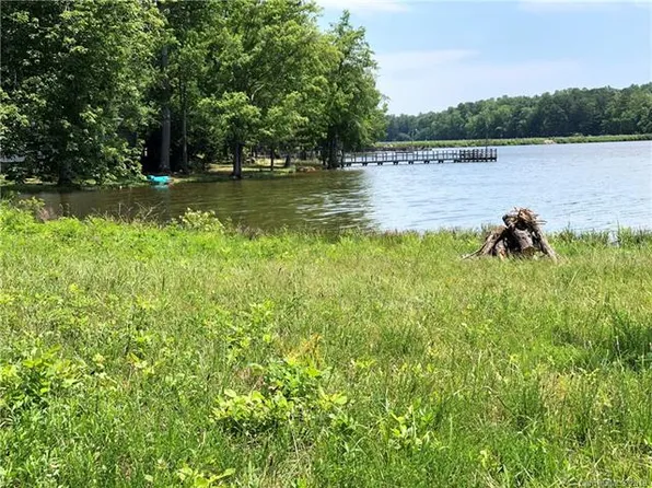 369 S Fishermans Ln, Salisbury, NC 28146