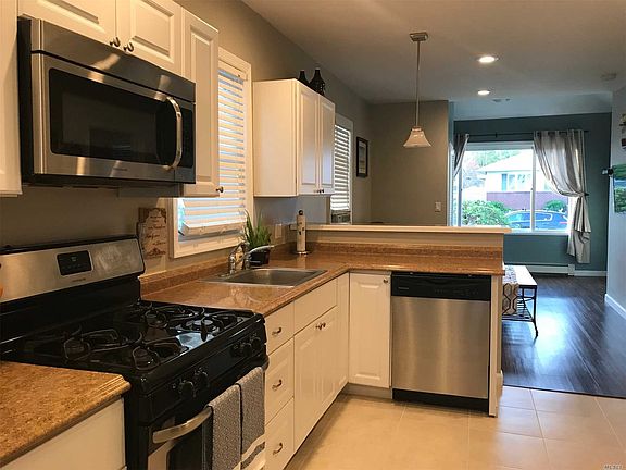 5th image of 3682 Roanoke St