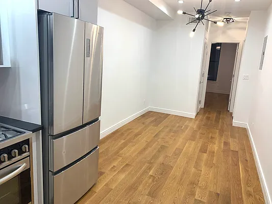 Rented by Tapiro Realty | media 3