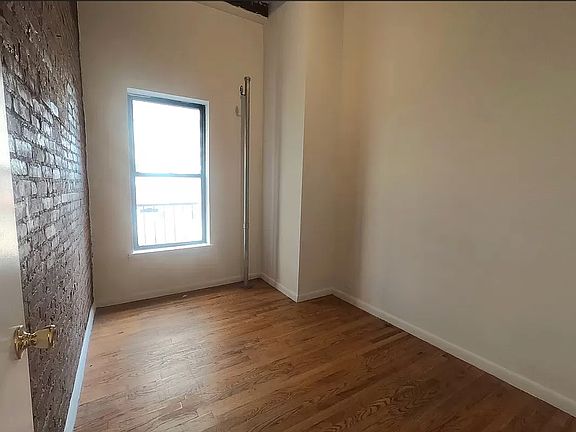 3rd image of 236 E 95th St APT 5F