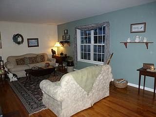 3rd image of 139 Connecticut Ave