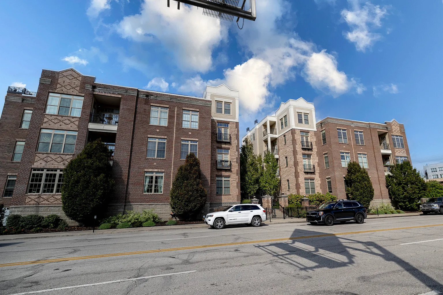 450 E Ohio St Unit 104 photo 1