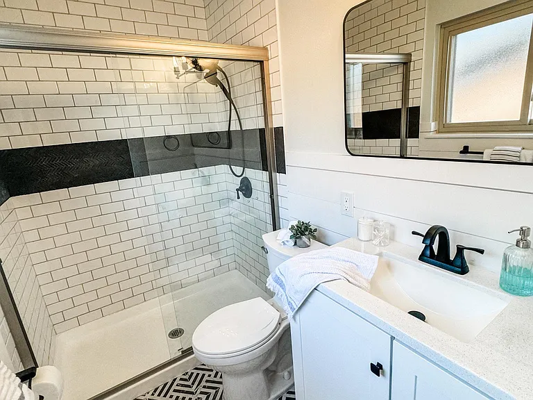 9236 Lavant Dr — Photo 28