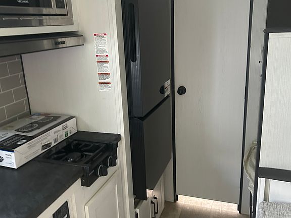 4th image of 5305 Ballard Ct