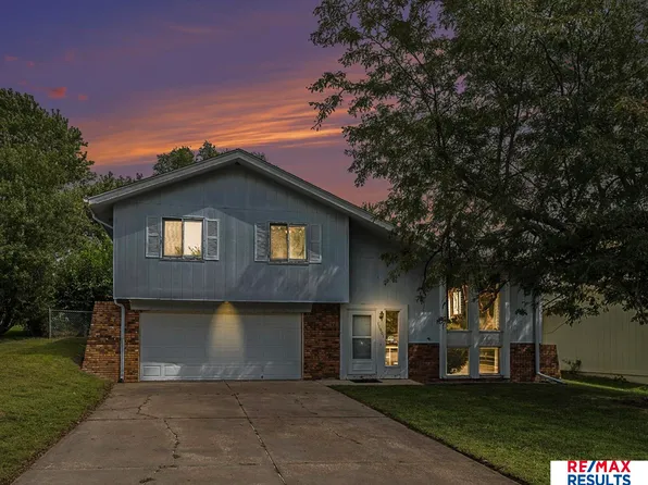11801 S 27th St, Bellevue, NE 68123