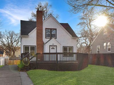 909 2nd Ave NW, Minot, ND, 58703