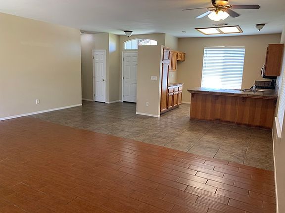 3rd image of 5426 W La Vida Ct