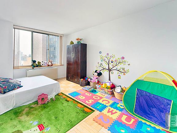 5th image of 232-236 E 47th St #35E