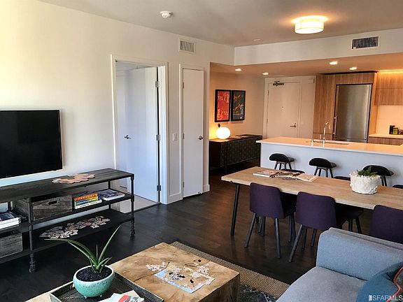 2nd image of 645 Texas Unit 415