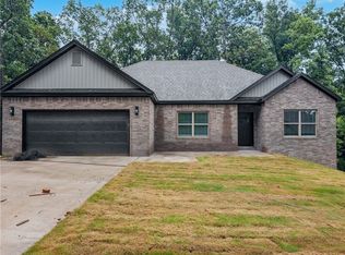 10 Greenodd Dr, Bella Vista, AR 72714