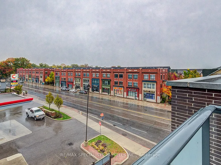 1 Hurontario St #304 — Photo 25