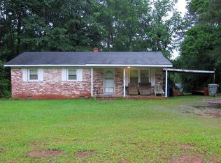 590 Rosa Hill St, Edgefield, SC 29824