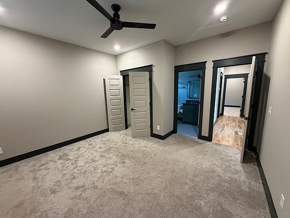 2nd image of 423 Spring St