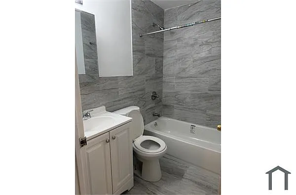 Building Photo - 1443 Leland Ave #1