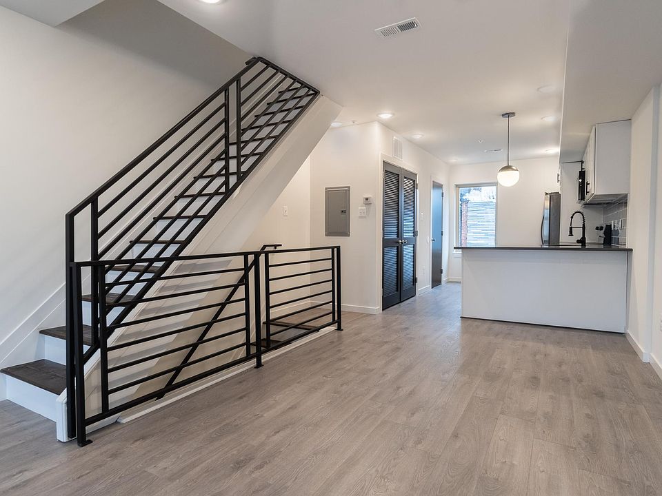 1st image of 221 S Cecil St #2