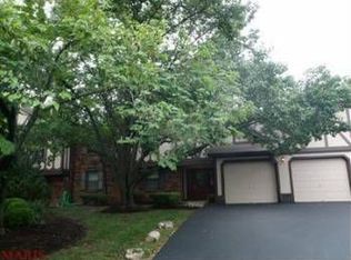 1621 Walpole Dr #6-4, Chesterfield, MO 63017
