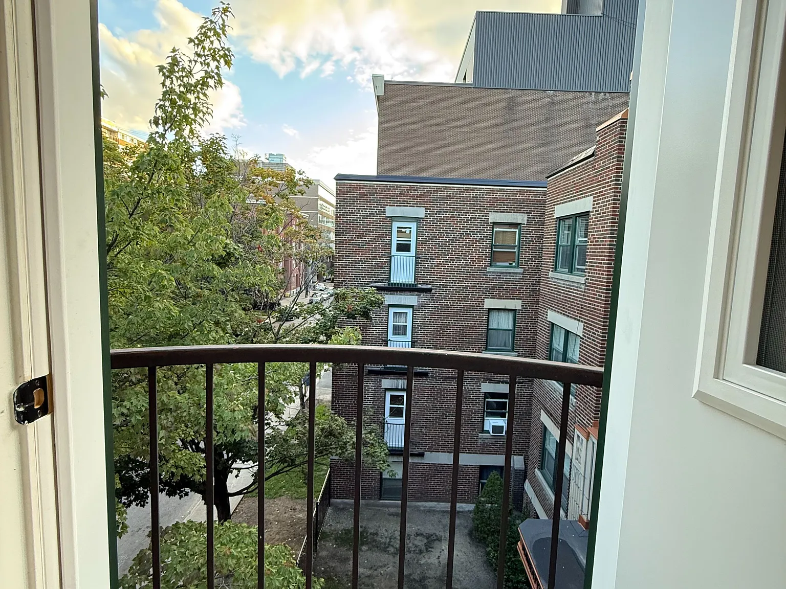 2 bed, $2,495 — Photo 4