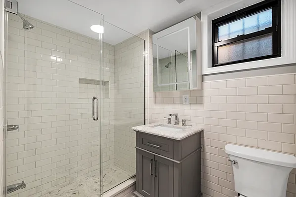 Rented by Living New York | media 11