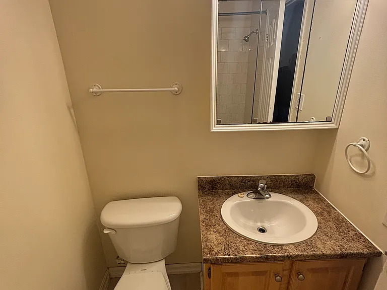 152 Hampton Grn — Photo 11