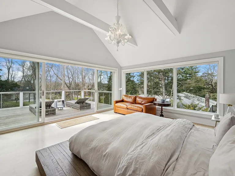 9 S Harbor Dr — Photo 17