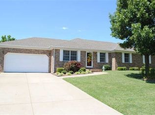 455 Hearthstone Ln, Henderson, KY 42420