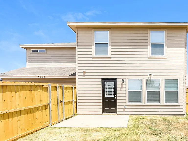 2036 Silverado Dr — Photo 17