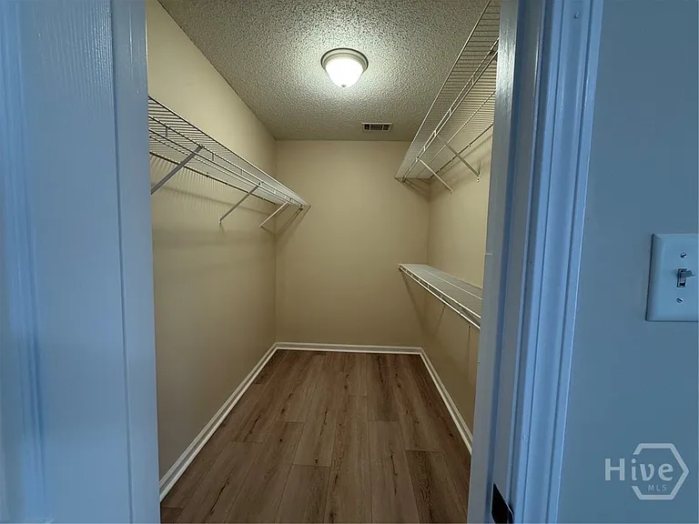 204 Standing Pine Cir — Photo 9
